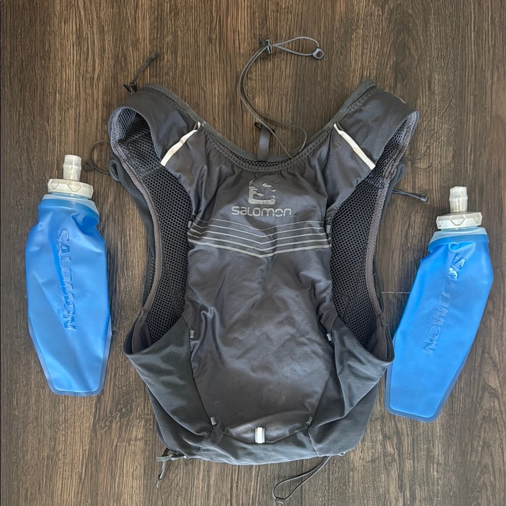 Salomon Running Vest (small) with Blue Hydration Bottles